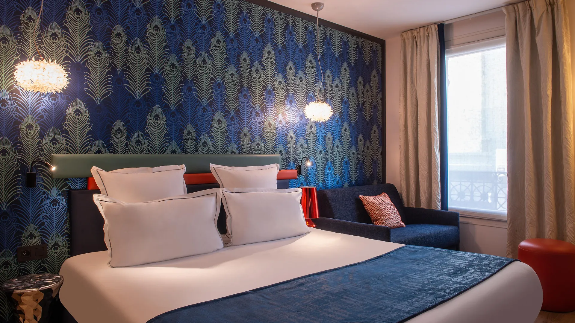 Yllen Eiffel Hotel Paris